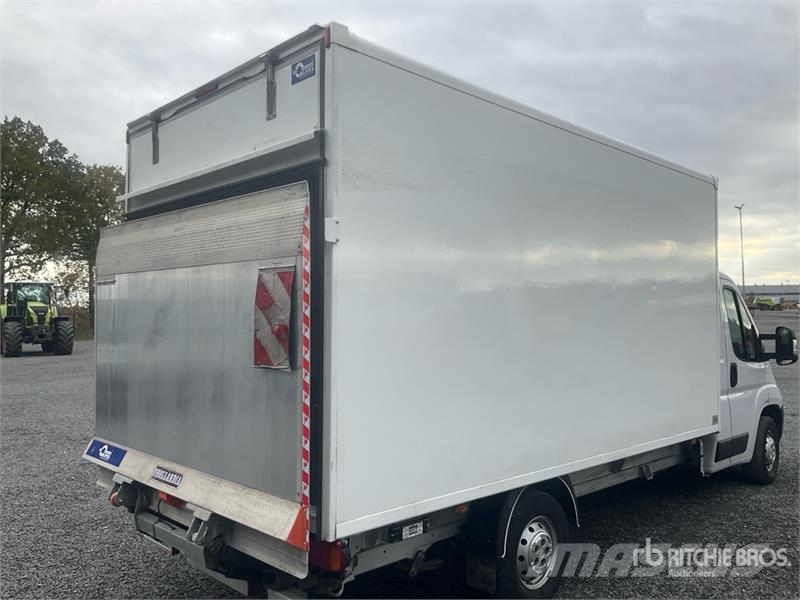 Opel Movano 2.2 103 KW KO/LBW L4 Cargo Van (Inoperable) Panel vans