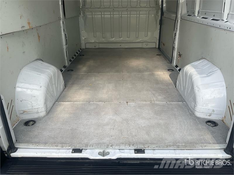 Opel Movano 2.2 103 KW KA L3H2 Cargo Van Lätta skåpbilar