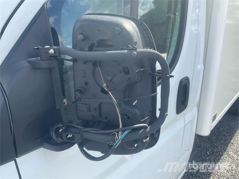 Opel Movano 2.2 103 KW KO/LBW L4 Van Truck Skriňová nadstavba