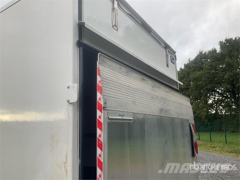 Opel Movano 2.2 103 KW KO/LBW L4 Cargo Van (Inoperable) Panel vans
