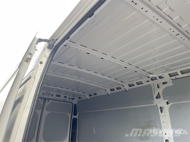 Opel Movano 2.2 103 KW KA panel van L4H2 Cargo Van Furgone chiuso