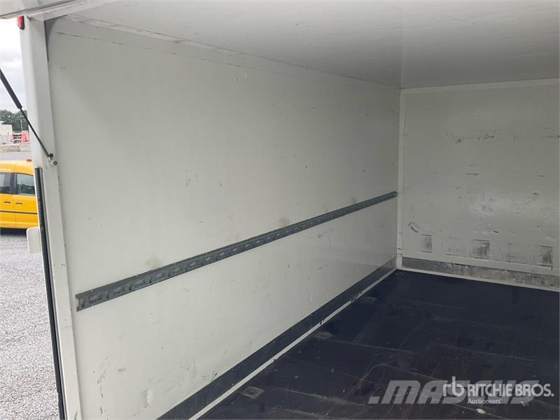 Opel Movano 2.2 103 KW KO/LBW L4 Van Truck 厢式货车