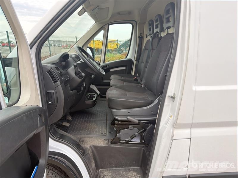 Opel Movano 2.2 103 KW KA L4H2 Cargo Van Kaubikud
