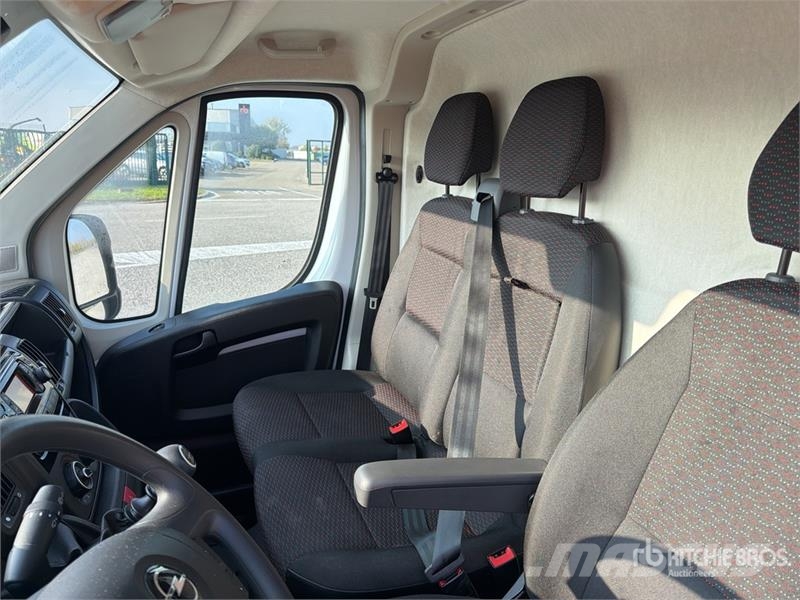 Opel Movano 2.2 103 KW KA L2H2 Cargo Van Kaubikud
