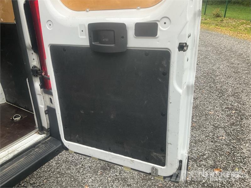 Opel Movano 2.2 103 KW KA L4H2 Cargo Van (Inoperable) Dostavna vozila / kombiji