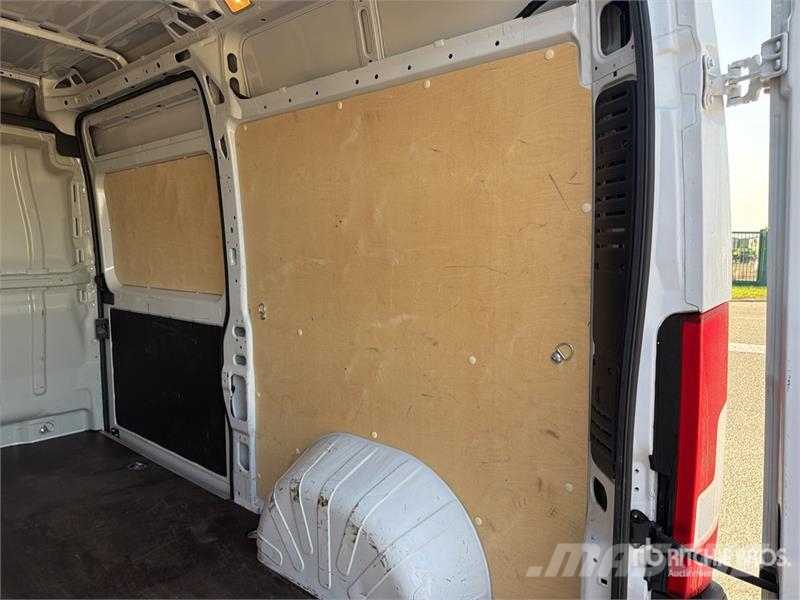 Opel Movano 2.2 103 KW KA L2H2 Cargo Van Kaubikud