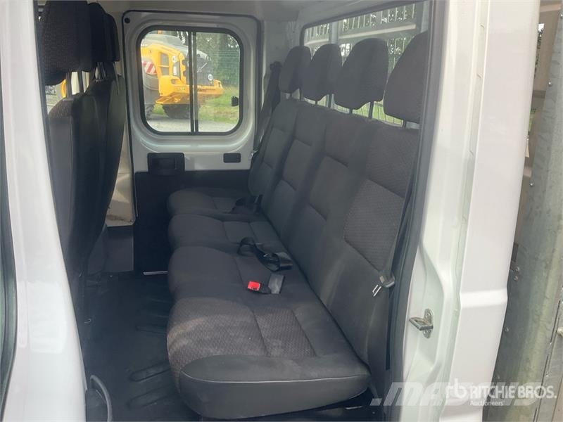 Opel Movano 2.2 103 KW DOKA tipper L3 Crew Cab Flatbed  Kofferaufbau