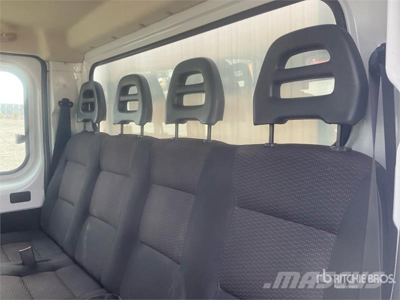 Opel Movano 2.2 103 KW DOKA PR L3 Crew Cab Curtain Side Box body trucks