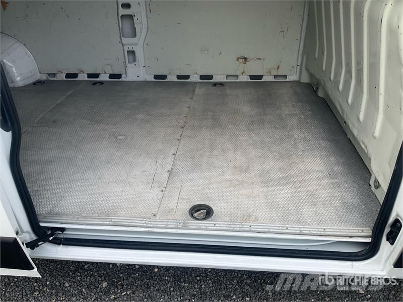 Opel Movano 2.2 103 KW KA L3H2 Cargo Van Lätta skåpbilar