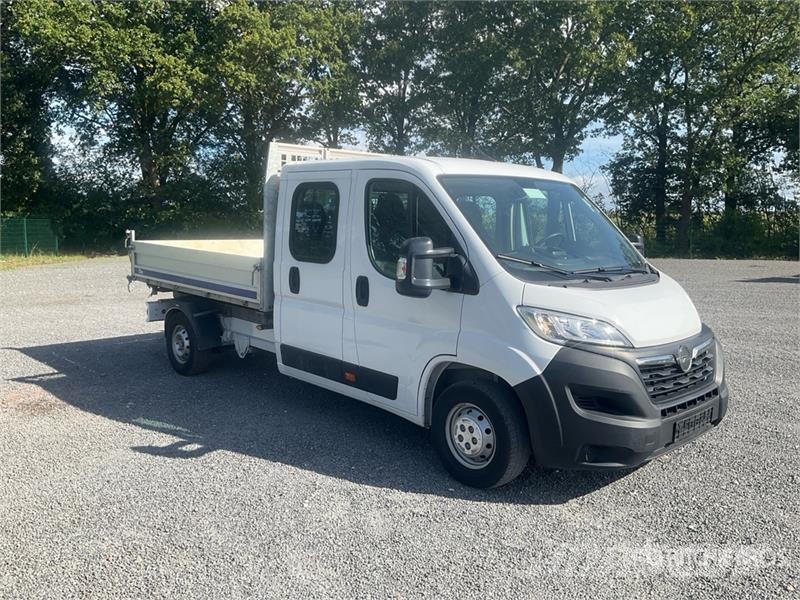 Opel Movano 2.2 103 KW DOKA tipper L3 Crew Cab Flatbed Bakwagens met gesloten opbouw