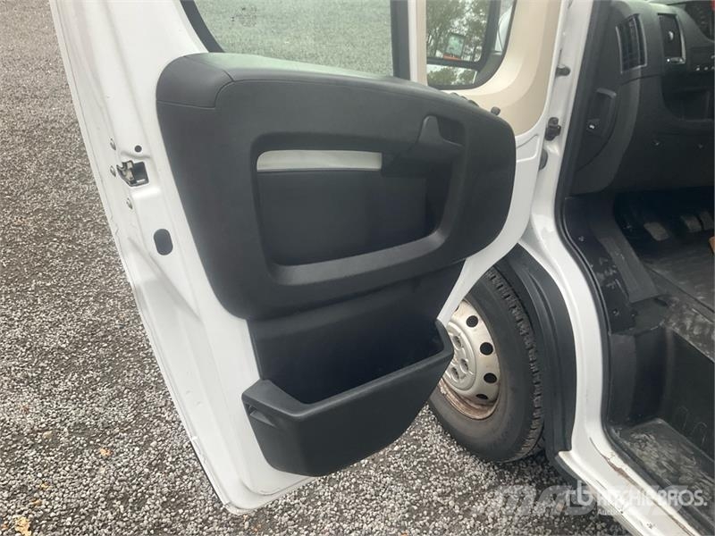 Opel Movano 2.2 103 KW KA L4H2 Cargo Van (Inoperable) Dostavna vozila / kombiji