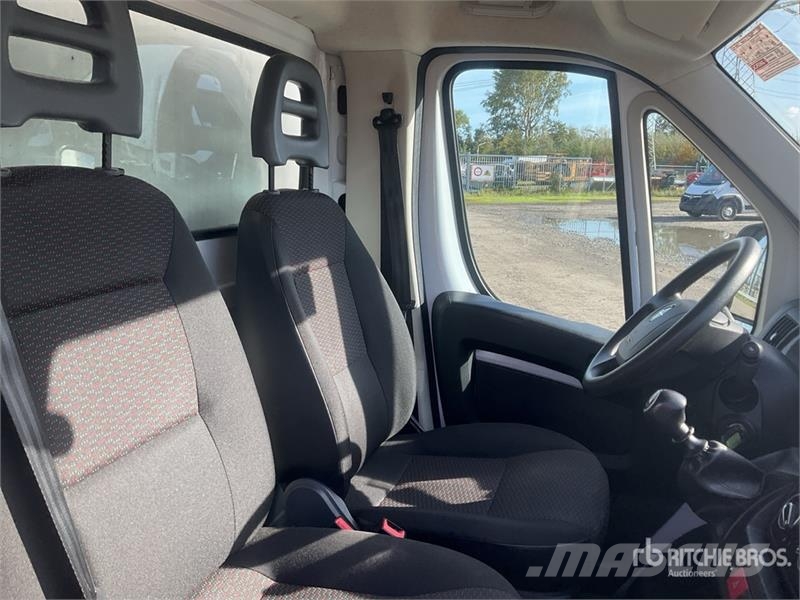 Opel Movano 2.2 103 KW PR PL L4 Cargo Van Panel vans