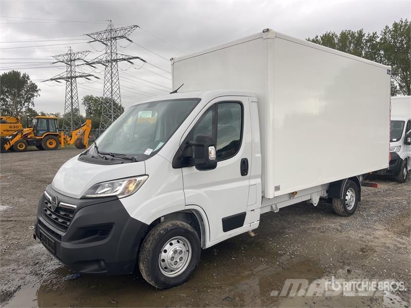 Opel Movano 2.2 103 KW KO/LBW L4 - Box body with tail l شاحنة مقفلة