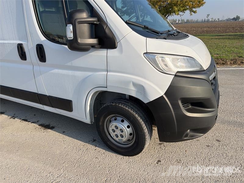 Opel Movano 2.2 103 KW KA L2H2 Cargo Van Kaubikud
