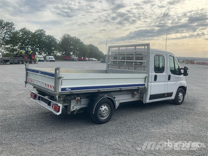 Opel Movano 2.2 103 KW DOKA tipper L3 Crew Cab Flatbed  Kofferaufbau