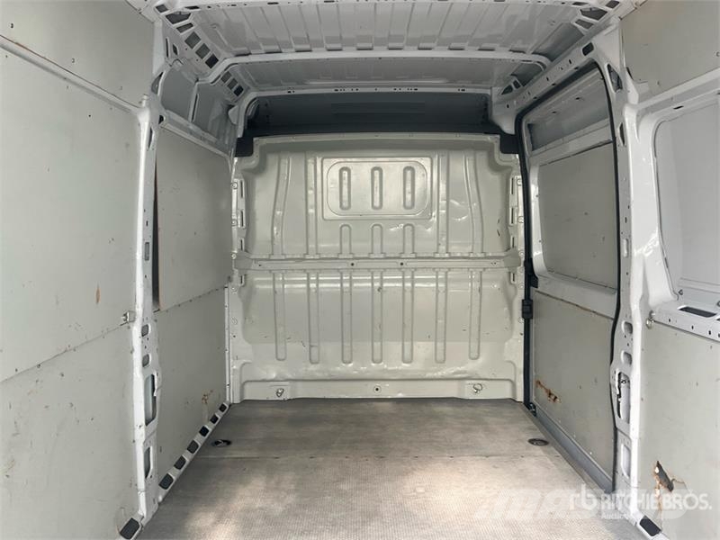 Opel Movano 2.2 103 KW KA L3H2 Cargo Van Lätta skåpbilar