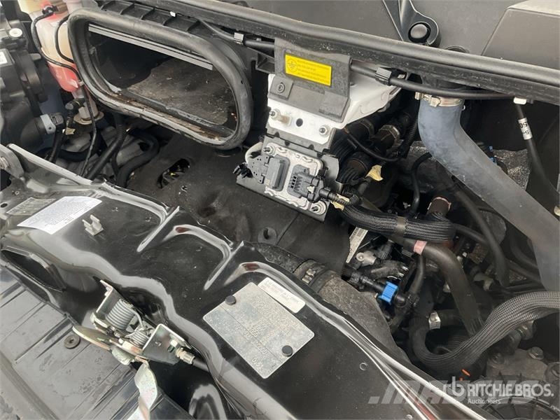 Opel Movano 2.2 103 KW KO/LBW L4 - Box body with tail l Dostavna vozila / kombiji