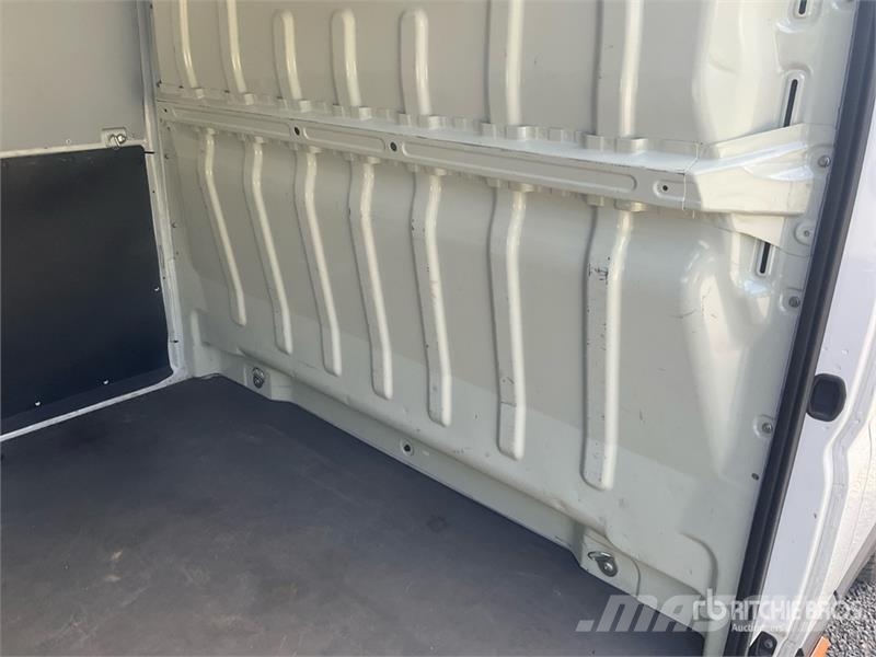 Opel Movano 2.2 103 KW KA L4H2 Cargo Van Gesloten bedrijfswagens