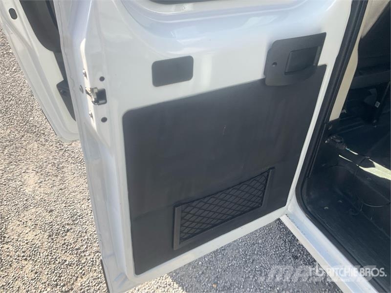 Opel Movano 2.2 103 KW DOKA tipper L3 Crew Cab Flatbed Bakwagens met gesloten opbouw