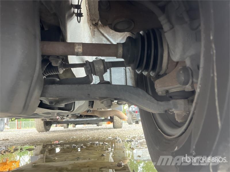 Opel Movano 2.2 103 KW KO/LBW L4 - Box body with tail l شاحنة مقفلة