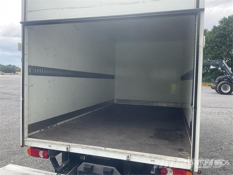Opel Movano 2.2 103 KW KO/LBW L4 Van Truck Skriňová nadstavba