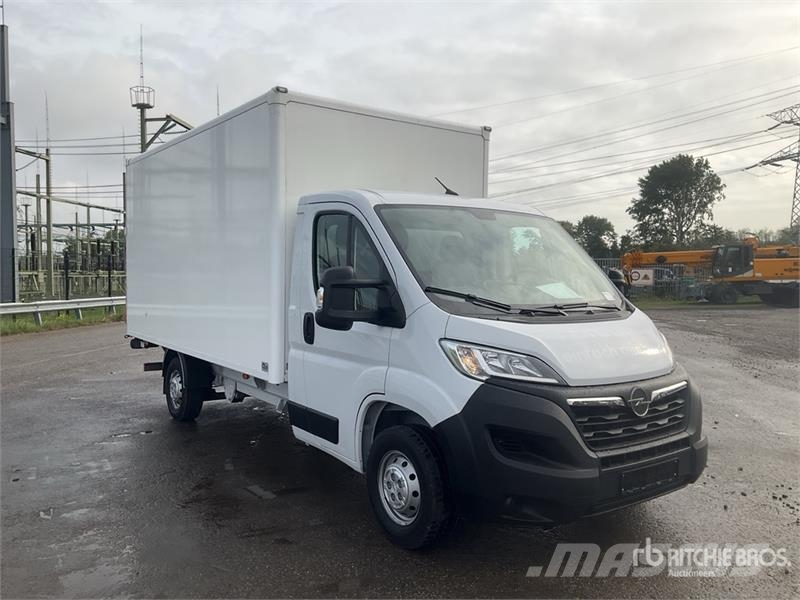 Opel Movano 2.2 103 KW KO/LBW L4 - Box body with tail l Dostavna vozila / kombiji