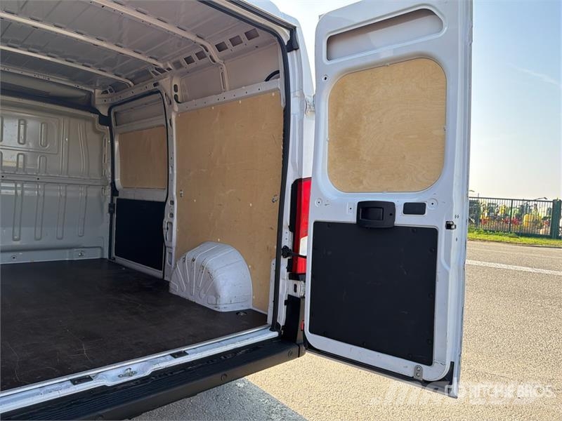Opel Movano 2.2 103 KW KA L2H2 Cargo Van Kaubikud