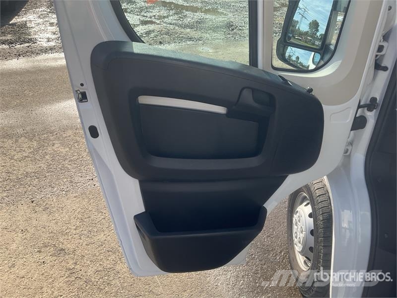 Opel Movano 2.2 103 KW PR PL L4 Cargo Van Panel vans