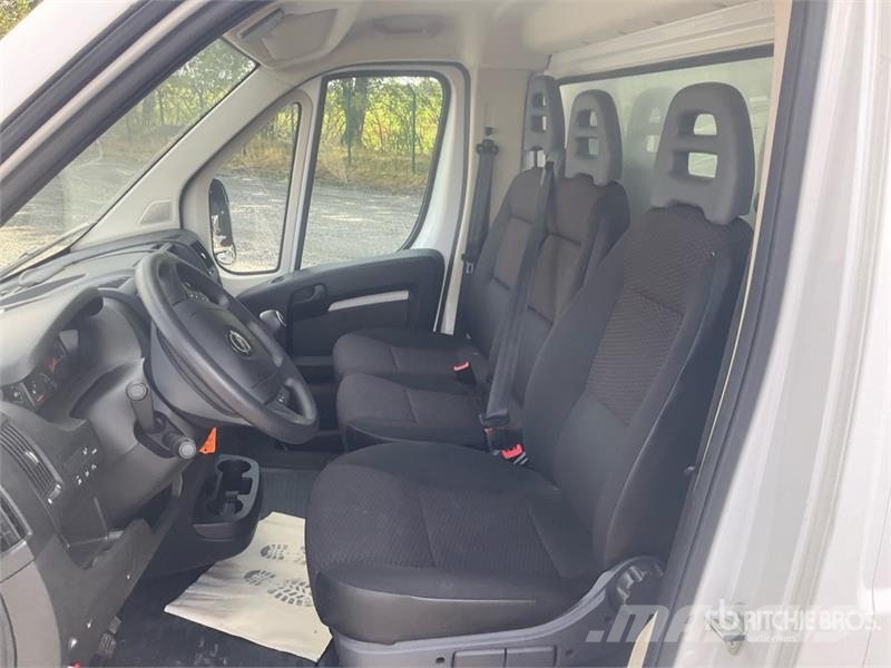 Opel Movano 2.2 103 KW KO/LBW L4 Van Truck Skriňová nadstavba