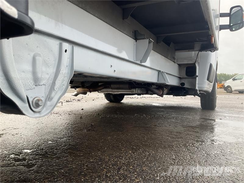 Opel Movano 2.2 103 KW KO/LBW L4 - Box body with tail l Dostavna vozila / kombiji