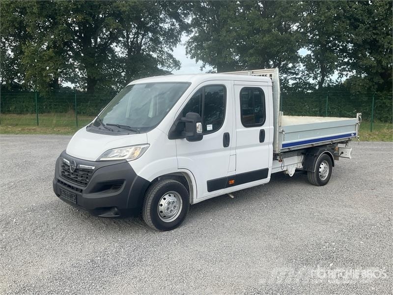Opel Movano 2.2 103 KW DOKA tipper L3 Crew Cab Flatbed  Kofferaufbau