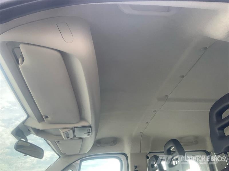 Opel Movano 2.2 103 KW DOKA PR L3 Crew Cab Curtain Side Box body trucks