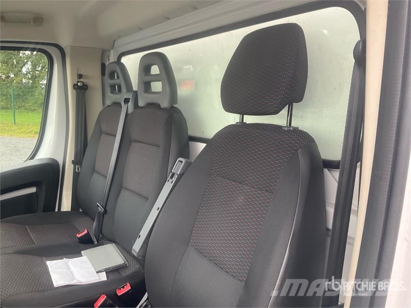 Opel Movano 2.2 103 KW KO/LBW L4 Cargo Van (Inoperable) Panel vans