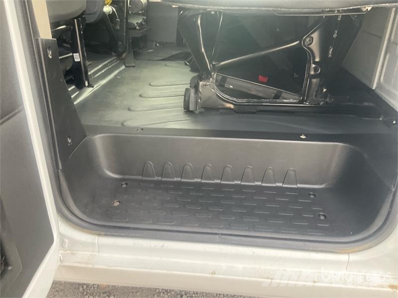 Opel Movano 2.2 103 KW DOKA PR L3 Crew Cab Curtain Side Box body trucks