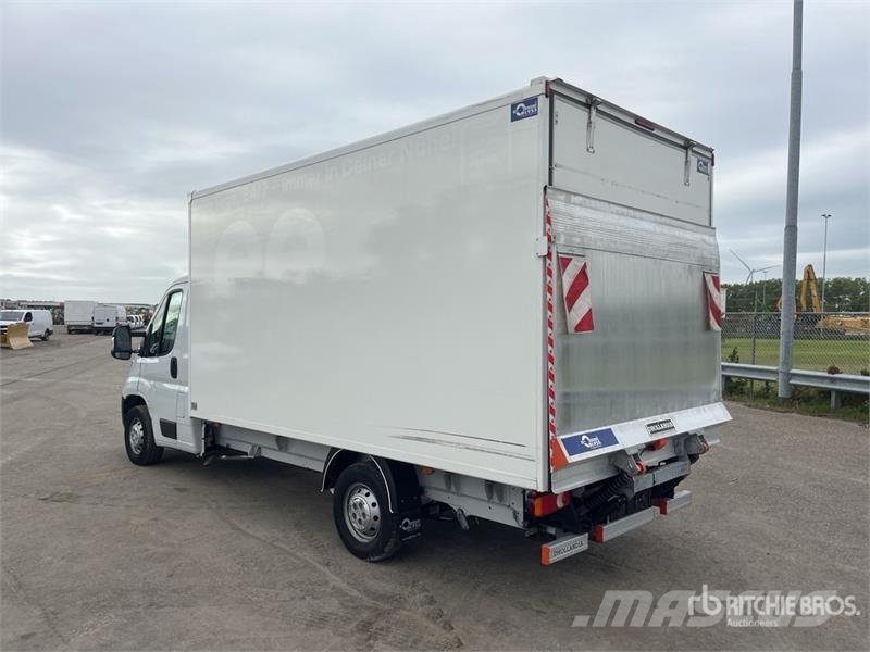 Opel Movano 2.2 4x2 103 KW KO/LBW L4 Van Truck Box body trucks