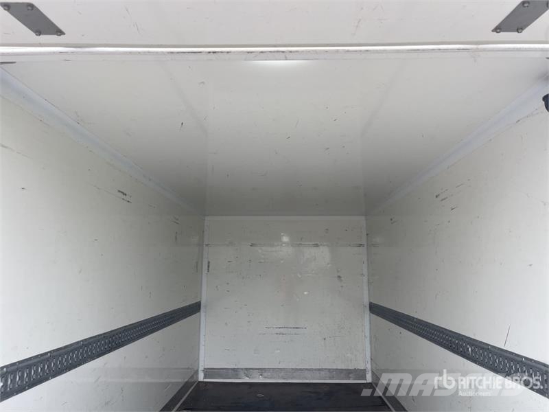Opel Movano 2.2 4x2 103 KW KO/LBW L4 Van Truck Box body trucks