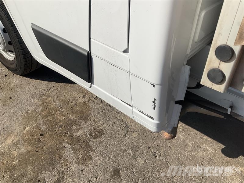 Opel Movano 2.2 4x2 Curtain Side Truck Tovornjaki s ponjavo