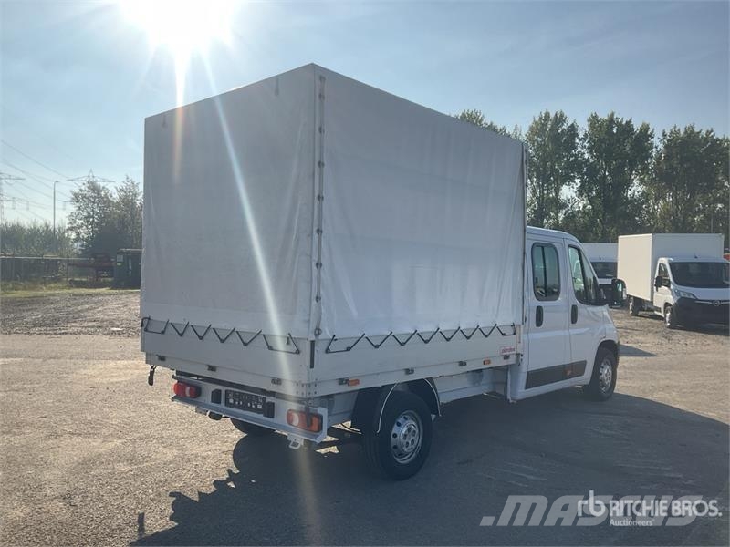 Opel Movano 2.2 4x2 Curtain Side Truck Tovornjaki s ponjavo