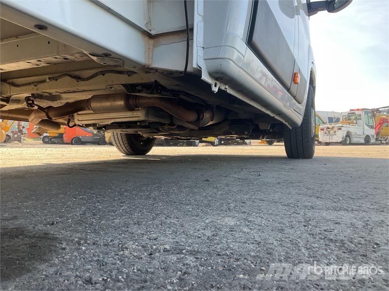 Opel Movano 2.2 4x2 Curtain Side Truck Tovornjaki s ponjavo