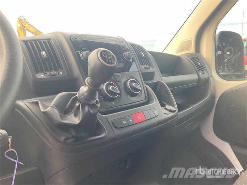 Opel Movano 2.2 Cargo Van (Inoperable) Dostavna vozila / kombiji