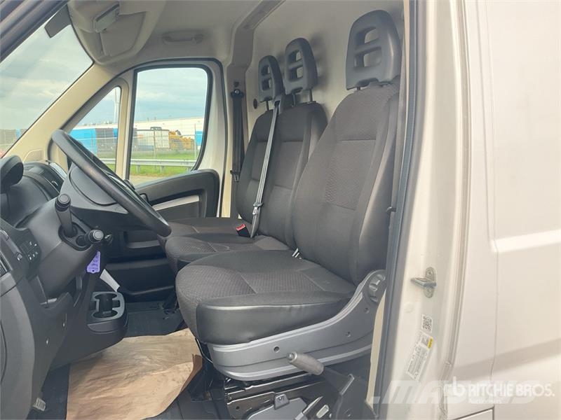 Opel Movano 2.2 Cargo Van (Inoperable) Dostavna vozila / kombiji