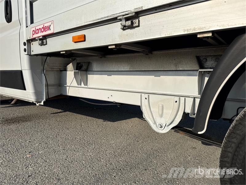 Opel Movano 2.2 Crew Cab 103 KW DOKA PR L3 Flatbed Truc Madelautod