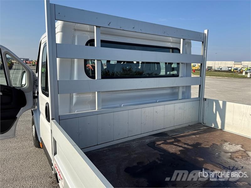 Opel Movano 2.2 Crew Cab 103 KW DOKA PR L3 Flatbed Truc Madelautod