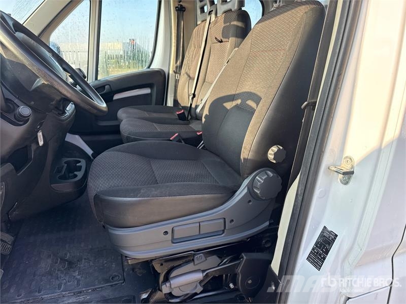 Opel Movano 2.2 Crew Cab 103 KW DOKA PR L3 Flatbed Truc Madelautod