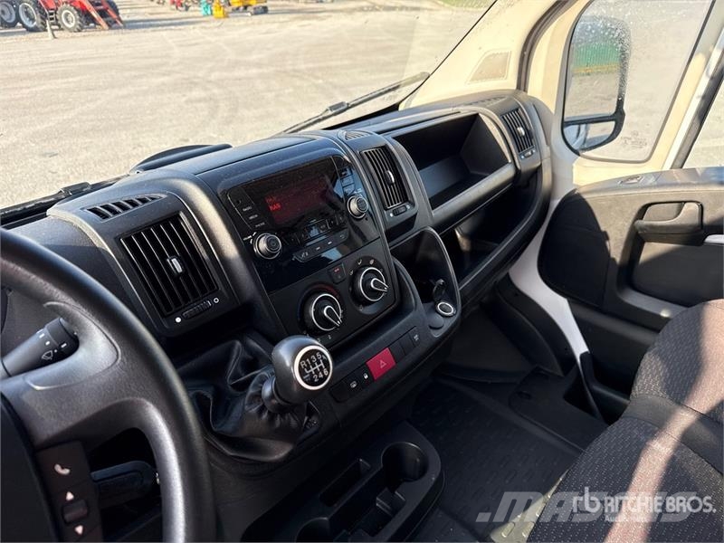 Opel Movano 2.2 Crew Cab 103 KW DOKA PR L3 Flatbed Truc Madelautod