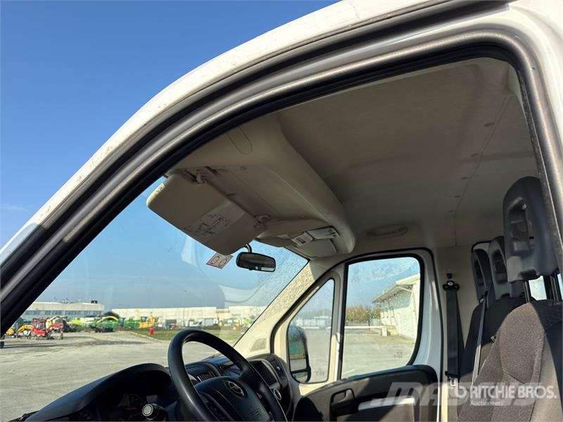 Opel Movano 2.2 Crew Cab 103 KW DOKA PR L3 Flatbed Truc Madelautod