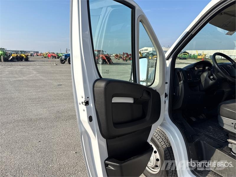 Opel Movano 2.2 Crew Cab 103 KW DOKA PR L3 Flatbed Truc Madelautod