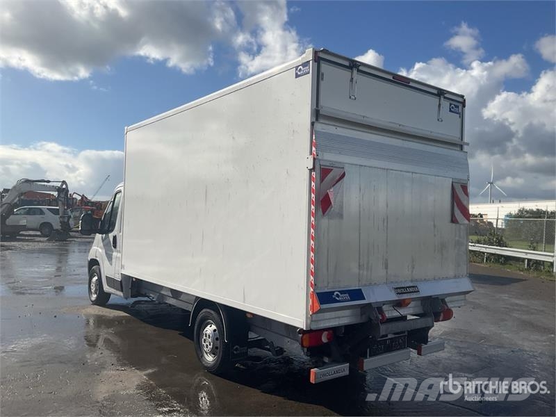 Opel Movano 4x2 Van Truck Bakwagens met gesloten opbouw