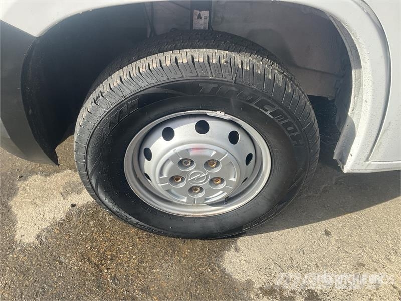 Opel Movano 4x2 Van Truck Bakwagens met gesloten opbouw