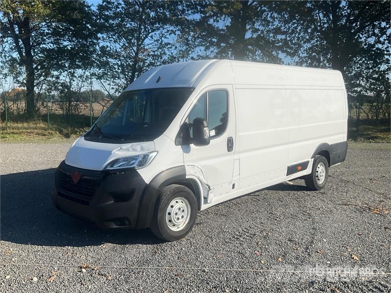 Opel Movano Cargo Van Dostavna vozila / kombiji